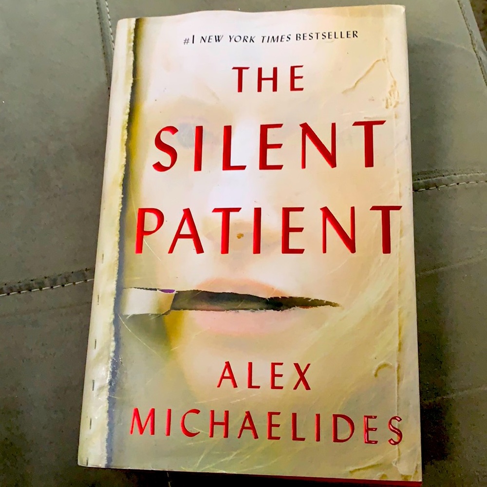 The Silent Patient #1 New York Time Bestseller